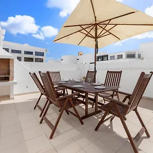 Dara Arrecife (Lanzarote)